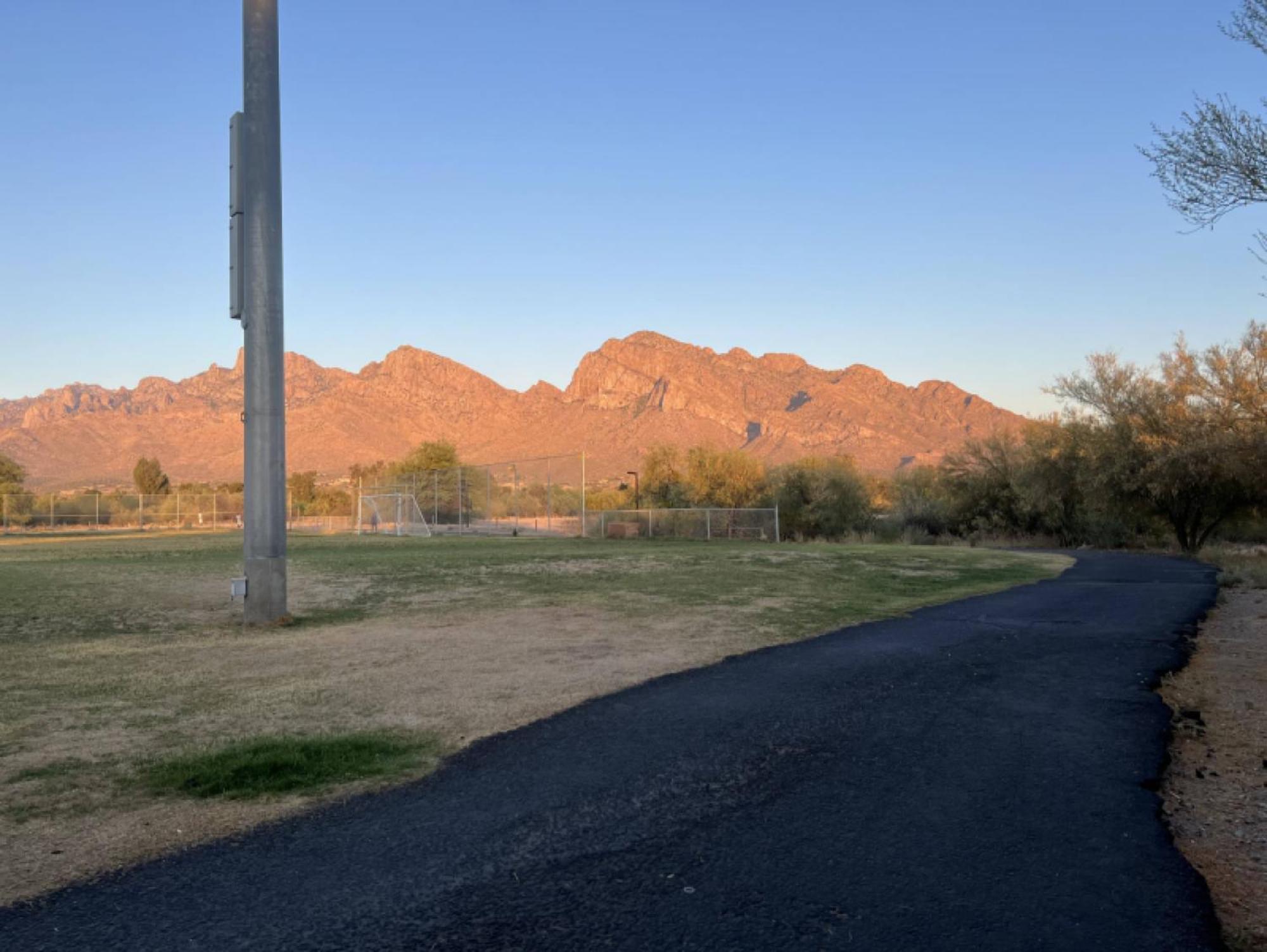 Private Home - Billiards, Mountain Views, Private Desert Access, Hoa Pool & Spa, Bbq, At Lambert Park - Bourbondale Tucson Exteriér fotografie